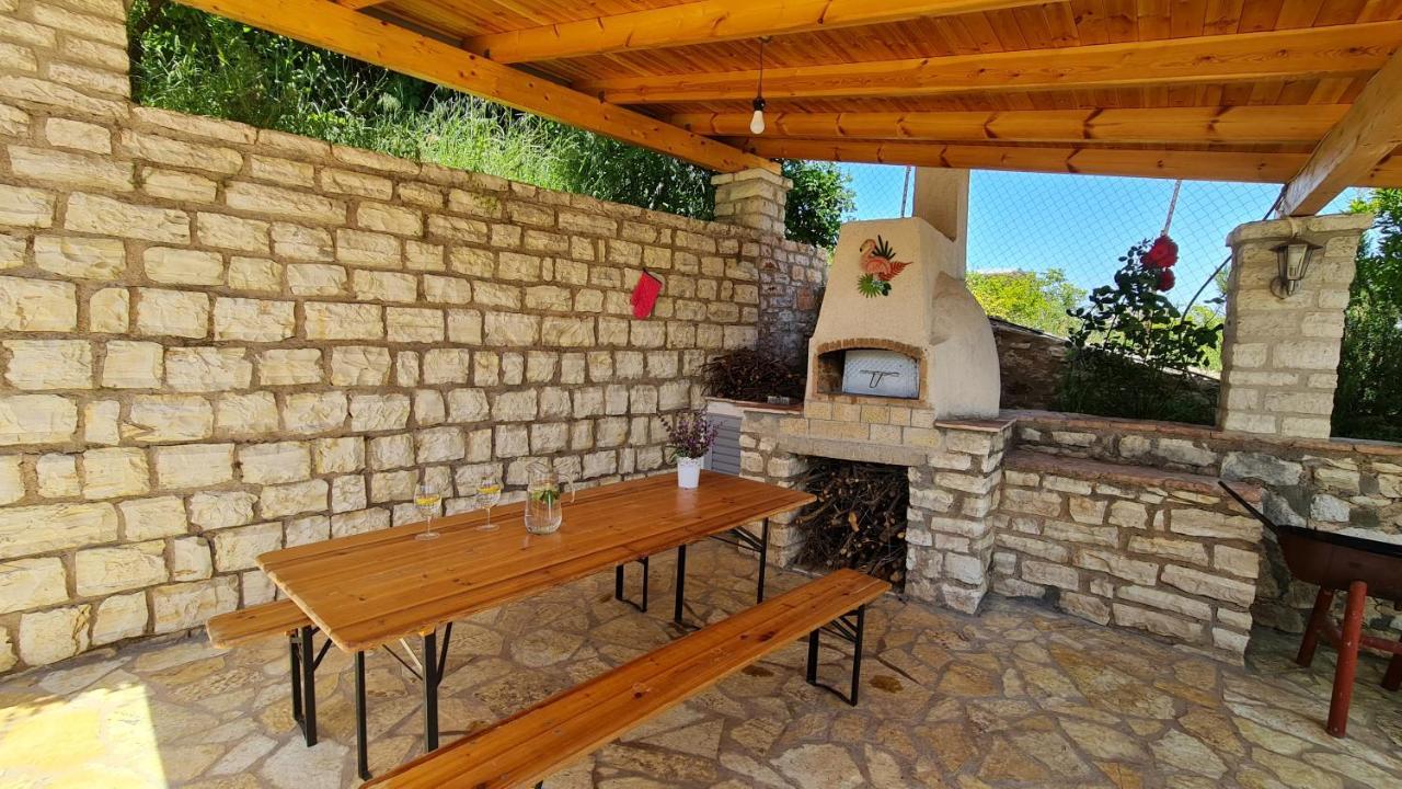Village Home Next To The Sea Sarandë Exterior foto